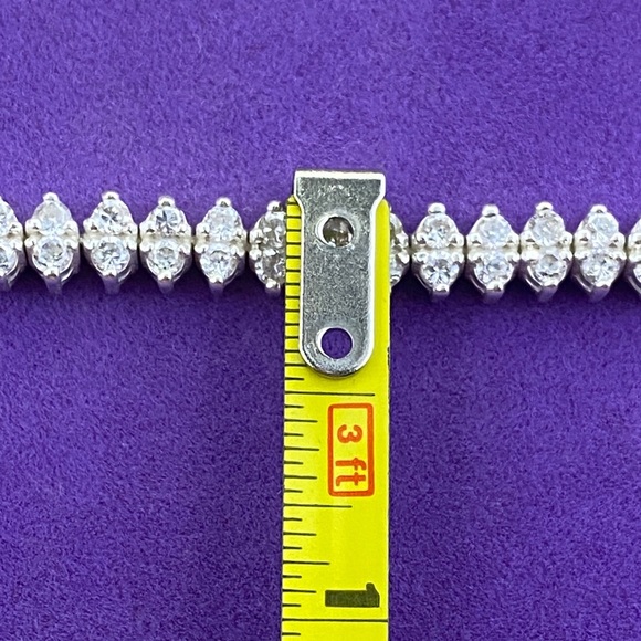 💛 Elegant Sterling Silver Marquise CZ Tennis Bracelet - Picture 6 of 6